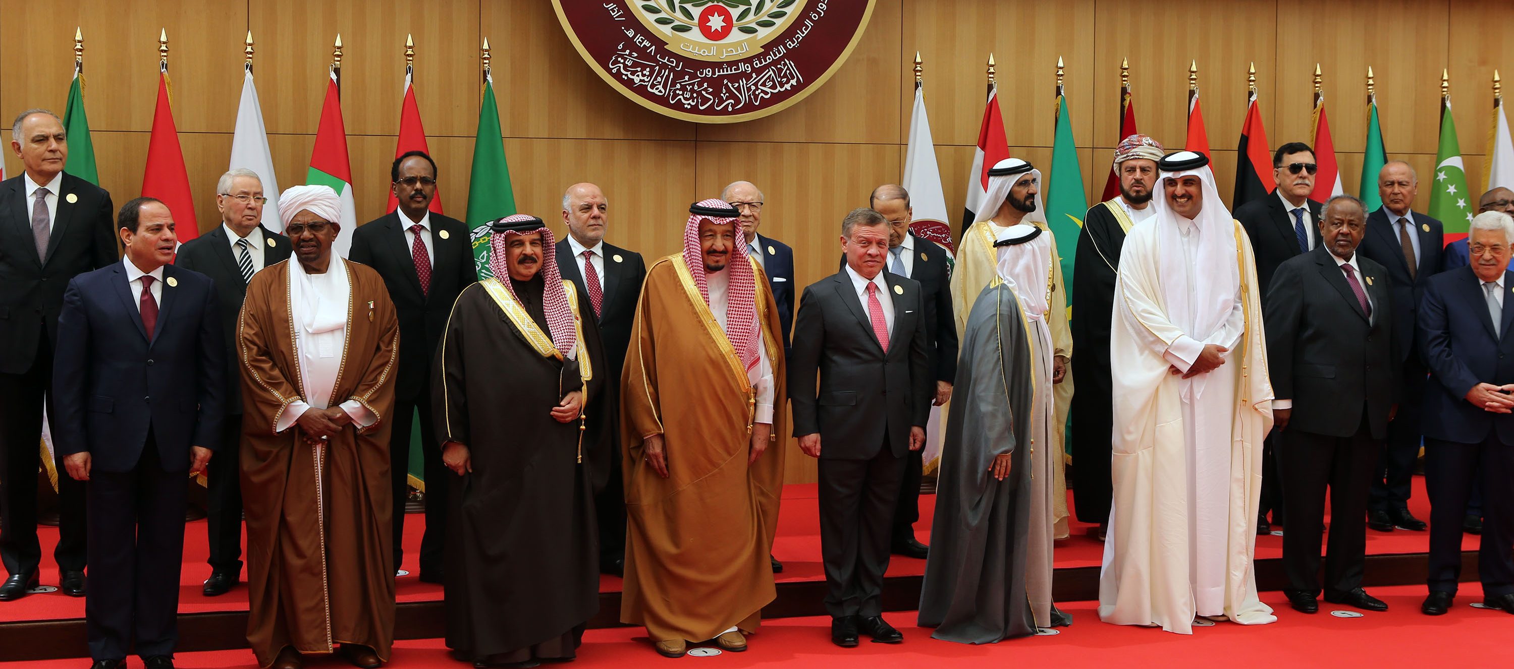 DEAD SEA, JORDAN- MARCH 29: Arab leaders pose for a group photo during the Arab League summit in the Jordanian Dead Sea resort of Sweymah, Jordan, March 29, 2017. Arab leaders are set to meet in Jordan for their annual summit with no expected breakthrough on resolving conflicts or 'terrorism' in the region. ( Photo by Jordan Pix/ Getty Images)