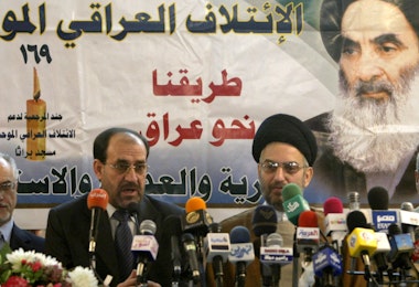 (L-R) Shiite Deputy Speaker of Iraqi's Parliament Hussein al-Shehrestani, Jawad al-Maleki, senior official from Dawa party, and Shiite cleric Abdul-Aziz al-Hakim, head of the Supreme Council for the Islamic Revolution in Iraq (SCIRI), are seen during a press conference at the SCIRI's offices in Baghdad, Iraq.